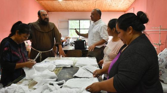 Textiles de Aguaray se suman al apoyo del Gobierno para la confección de delantales