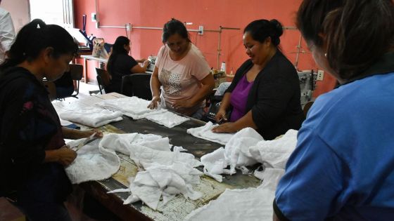 Textiles de Aguaray se suman al apoyo del Gobierno para la confección de delantales