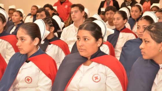 Educación fortalece vínculos con el sector socio-productivo