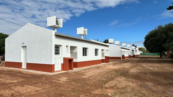 El IPV entregó diez nuevas casas en Luis Burela