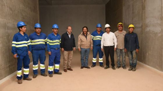 Sáenz supervisó la etapa final de la nueva cisterna de Villa Güemes en Tartagal