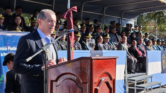 Cadetes y aspirantes de las Fuerzas de Seguridad de Salta juraron fidelidad a la Bandera Nacional