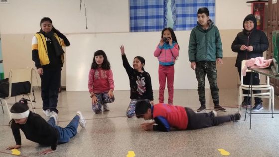 El color y el movimiento predominaron en la vuelta a clases en 50 escuelas de la Provincia