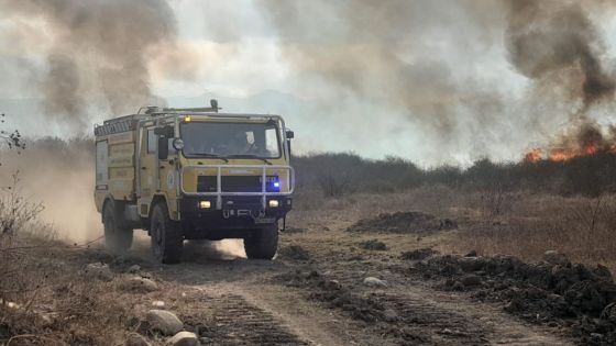 Bomberos y brigadistas intervienen en distintos incendios