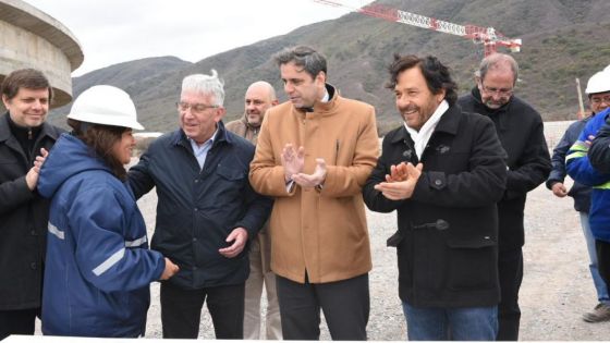 Depuradora Sur y viviendas en Pereyra Rozas: el Gobernador y funcionarios nacionales recorrieron las obras