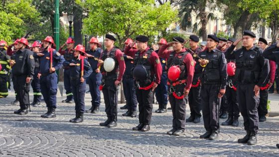 El Departamento Bomberos de la Policía de Salta celebró 160 años de su creación