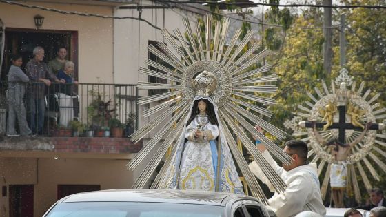 Las imágenes peregrinas del Señor y la Virgen del Milagro recorrieron la ciudad de Salta