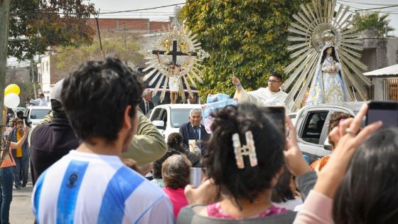 Las imágenes peregrinas del Señor y la Virgen del Milagro recorrieron la ciudad de Salta