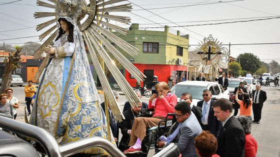 Las imágenes peregrinas del Señor y la Virgen del Milagro recorrieron la ciudad de Salta