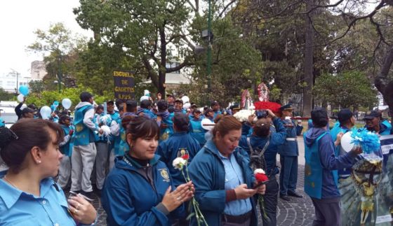 Cadetes del Servicio Penitenciario de Salta peregrinaron en honor al Señor y la Virgen del Milagro