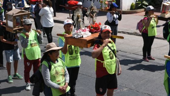 En una Salta unida por la fe, el Gobernador recibió a más de 10 mil peregrinos de los Valles Calchaquíes