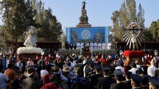 El pueblo de Salta renovó su Pacto de Fidelidad y amor con el Señor y la Virgen del Milagro