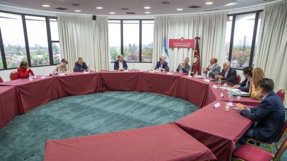 Prevención del dengue, reactivación de obras, presupuesto provincial: temas analizados en reunión de ministros