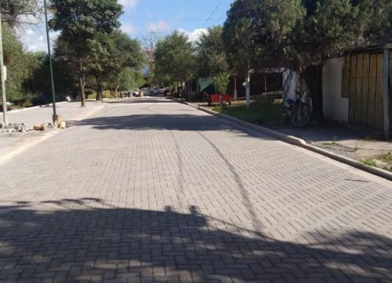 Pavimentaron el acceso a El Préstamo