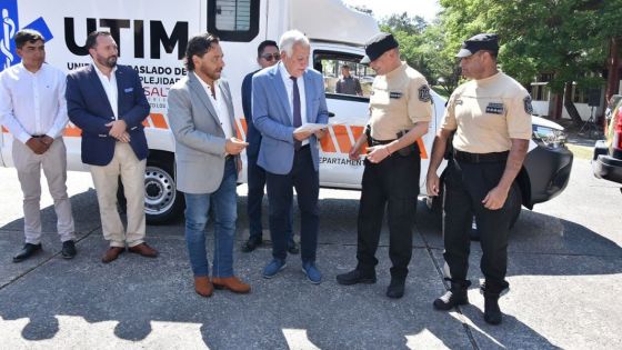 Con la entrega de vehículos la Provincia refuerza los servicios de salud y seguridad en el departamento Los Andes