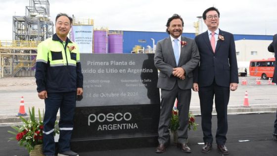 Sáenz inauguró en Salta la primera planta comercial de producción de hidróxido de litio del país