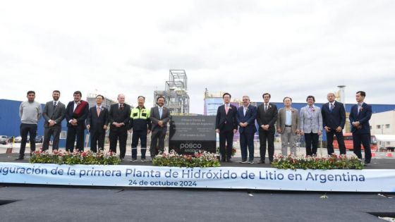 Sáenz inauguró en Salta la primera planta comercial de producción de hidróxido de litio del país