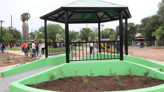 El Gobernador acompañó al pueblo de Coronel Moldes en la inauguración de una plaza en homenaje a sus excombatientes de Malvinas