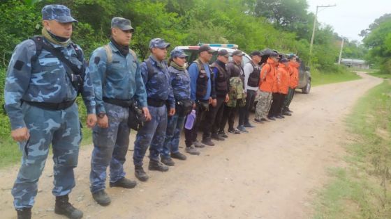 Intenso operativo de rescate en Río Piedras