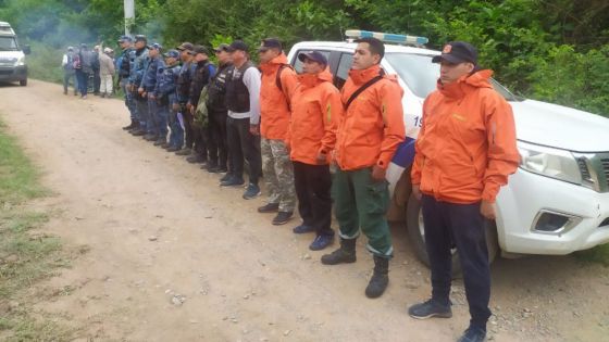 Intenso operativo de rescate en Río Piedras