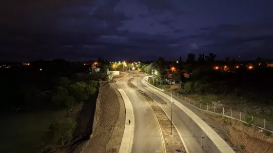 Sáenz habilitó la nueva vía de circulación entre Grand Bourg y circunvalación Oeste