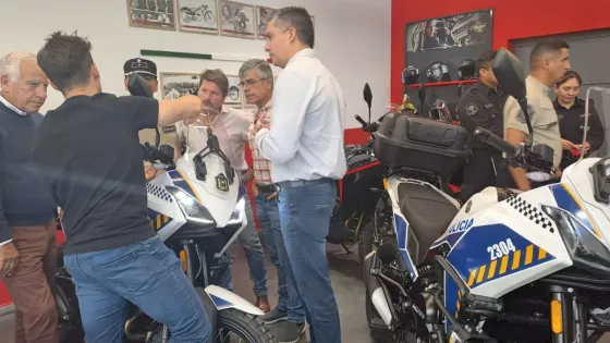 Presentación técnica de las nuevas motos que se incorporarán al servicio de seguridad provincial