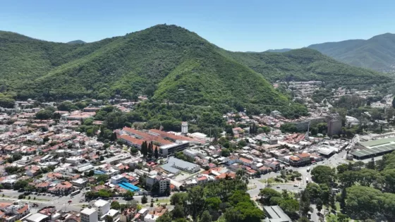 Sáenz supervisó las obras del hospital San Bernardo: “Trabajamos para convertirlo en un ícono de la salud del NOA y NEA”