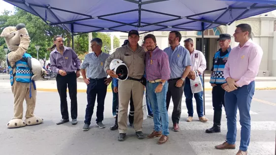 Motociclistas de General Güemes fueron concientizados sobre el uso del casco