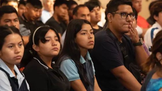 Estudiantes fortalecen contenidos sobre Economía del Conocimiento