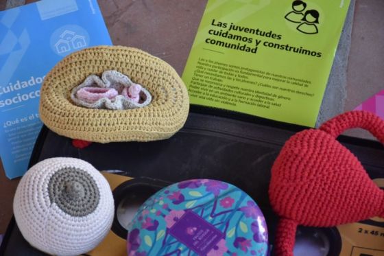 Gran convocatoria de mujeres y diversidades en el encuentro ¿Menstruamos con Derechos?