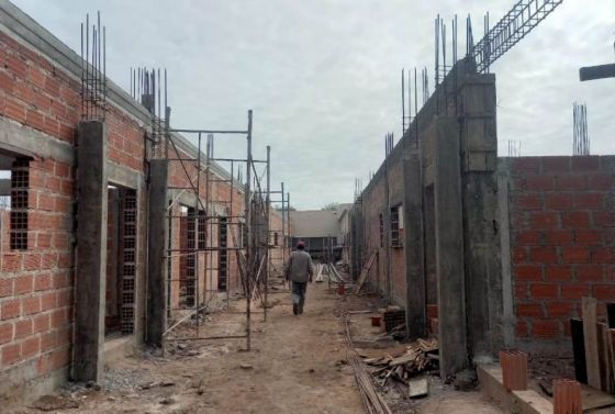 Noticias de Infraestructura: entrega de casas y obras de agua y saneamiento en el interior