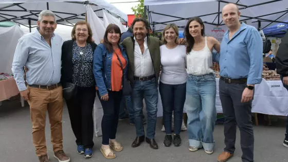 Feria en Cerrillos: Gustavo Sáenz acompañó a pequeños emprendedores que mostraron todo el potencial productivo salteño