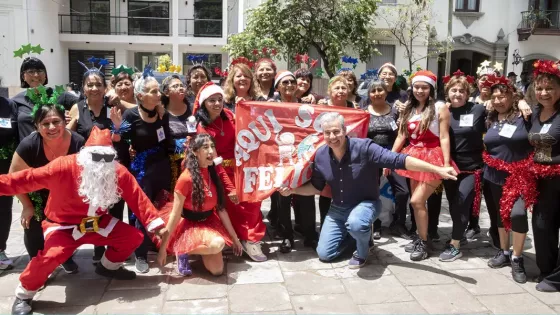 A través de la muestra “Aires navideños” se exhibió el talento y creatividad de las personas mayores