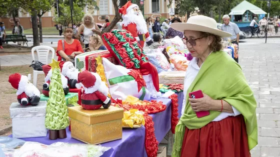 A través de la muestra “Aires navideños” se exhibió el talento y creatividad de las personas mayores