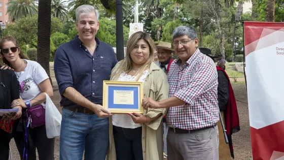 A través de la muestra “Aires navideños” se exhibió el talento y creatividad de las personas mayores