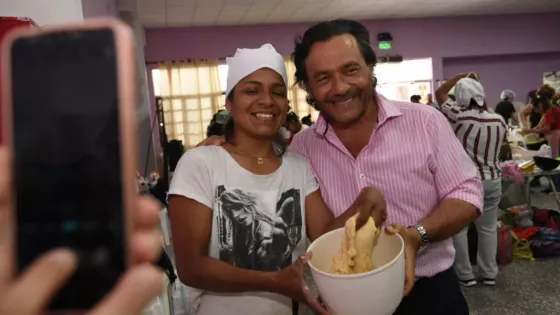 El Gobernador saludó a los participantes del taller de Panadería y los alentó a seguir creciendo