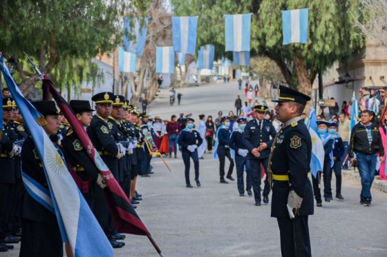 El pueblo de Cachi y turistas festejaron el Día de la Independencia