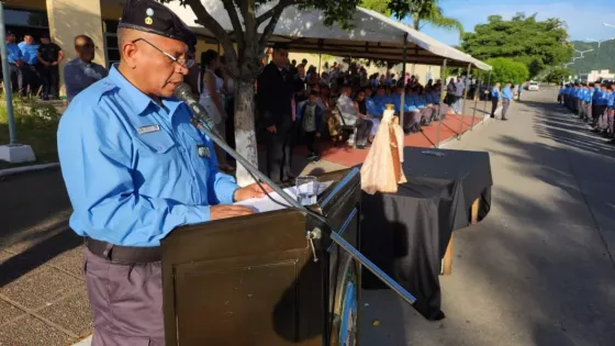 Más de 800 penitenciarios ascendieron al grado inmediato superior