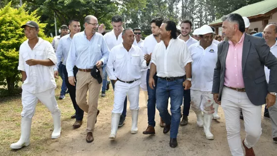 El Gobernador junto al intendente Berni inauguró la obra de ampliación del edificio municipal de Tartagal