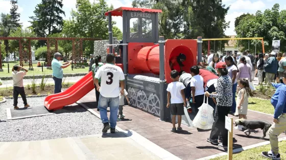 La Provincia refuerza la infraestructura pública en Campo Quijano con la inauguración de pavimento y la modernización de la plaza central