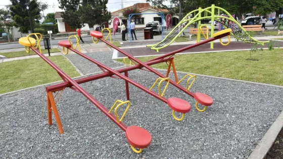 La Provincia refuerza la infraestructura pública en Campo Quijano con la inauguración de pavimento y la modernización de la plaza central