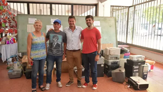 Campaña RAAETÓN: Escuelas Técnicas recibieron los aparatos eléctricos y electrónicos para las prácticas de estudiantes