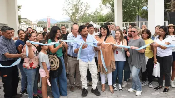 “Potencia muestra que los emprendedores no tienen límites y los acompañaremos siempre para que crezcan y se proyecten”, dijo Sáenz al inaugurar la feria en Cafayate