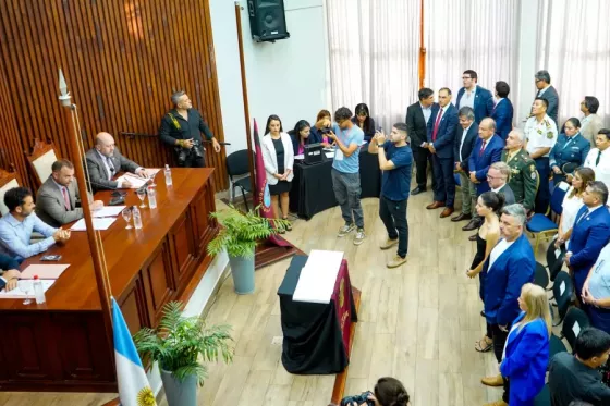 El ministro Villada participó de la apertura de sesiones ordinarias del Concejo Deliberante de Salta