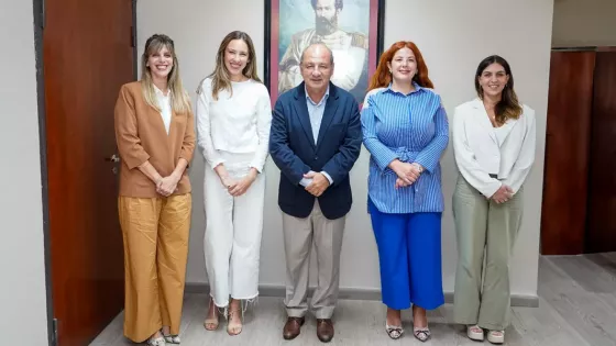 El ministro Villada recibió a las creadoras de un podcast con narrativa de paz entre las comunidades judías y musulmanas