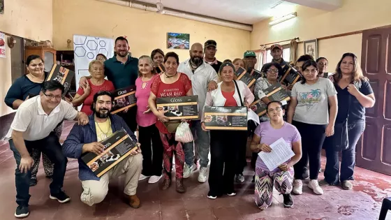 Treinta familias de Joaquín V. González recibieron anafes eléctricos