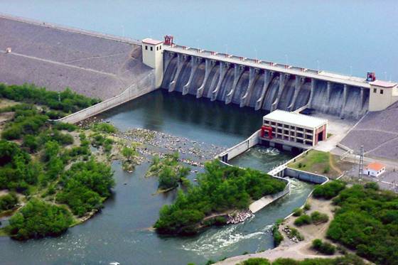 Recursos Hídricos realiza tareas de control en el dique El Tunal