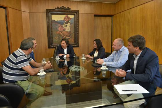 Sáenz se reunió con los nuevos gerentes de los hospitales San Bernardo, Oñativia y Materno Infantil