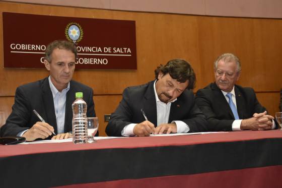 Sáenz firmó un acuerdo con Nación para la ejecución de obras en Salta