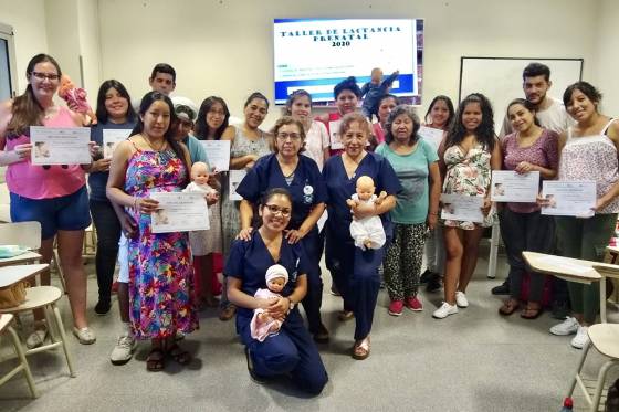 Taller de lactancia materna en el Hospital Materno Infantil